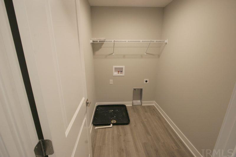 1406 Hunters Crossing Pass Huntingburg, IN 47542 - Photo 21 of 34