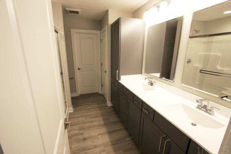 1406 Hunters Crossing Pass Huntingburg, IN 47542 - Photo 24 of 34