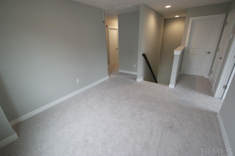 1406 Hunters Crossing Pass Huntingburg, IN 47542 - Photo 32 of 34