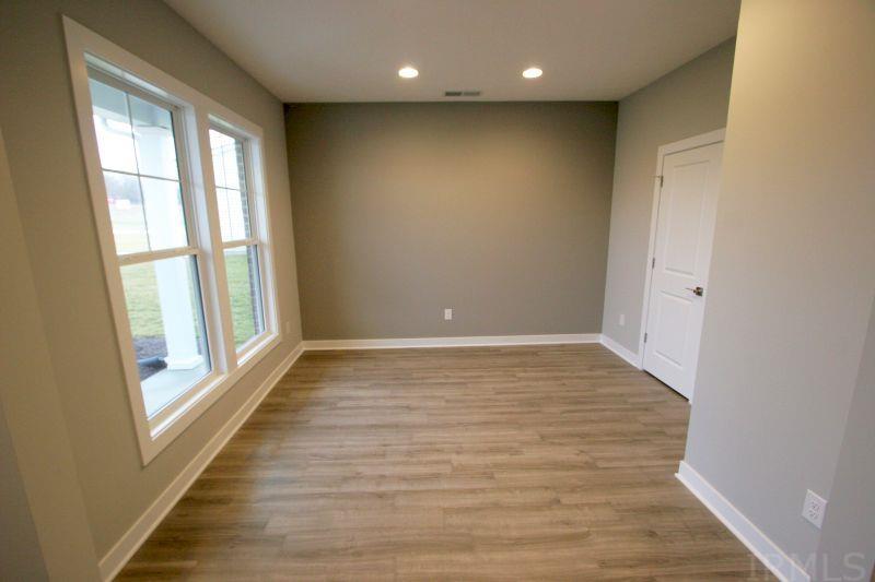 1406 Hunters Crossing Pass Huntingburg, IN 47542 - Photo 7 of 34