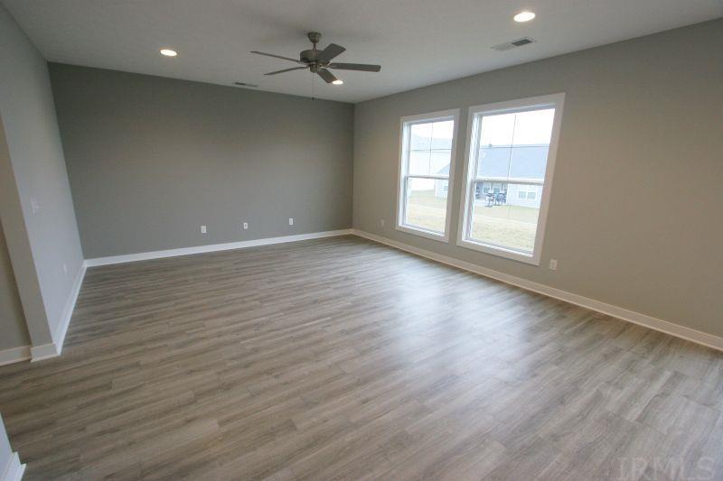 1406 Hunters Crossing Pass Huntingburg, IN 47542 - Photo 8 of 34