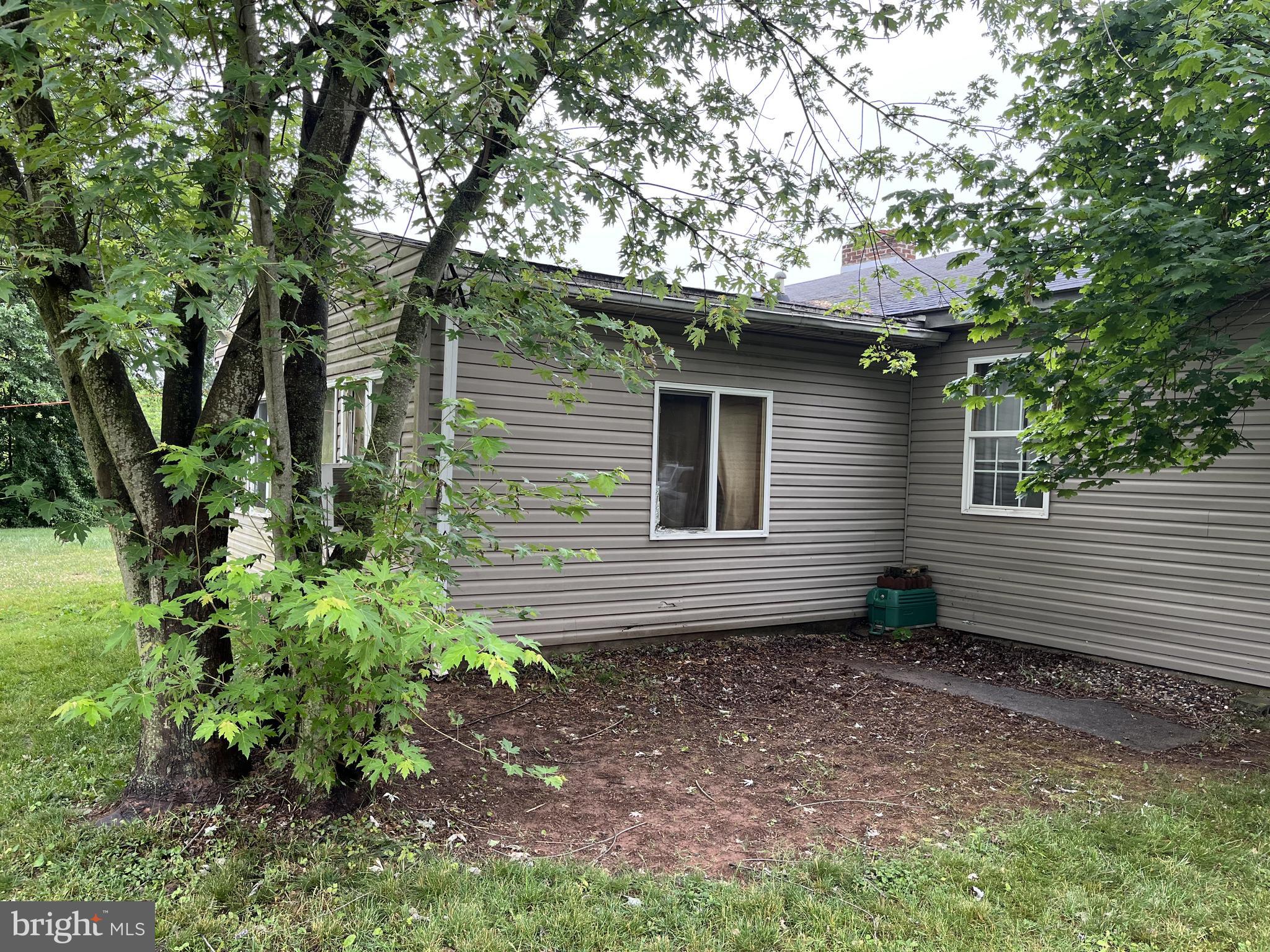 2530 Oakland Road Dover, PA 17315 - Photo 5 of 30 Gallery Image 5