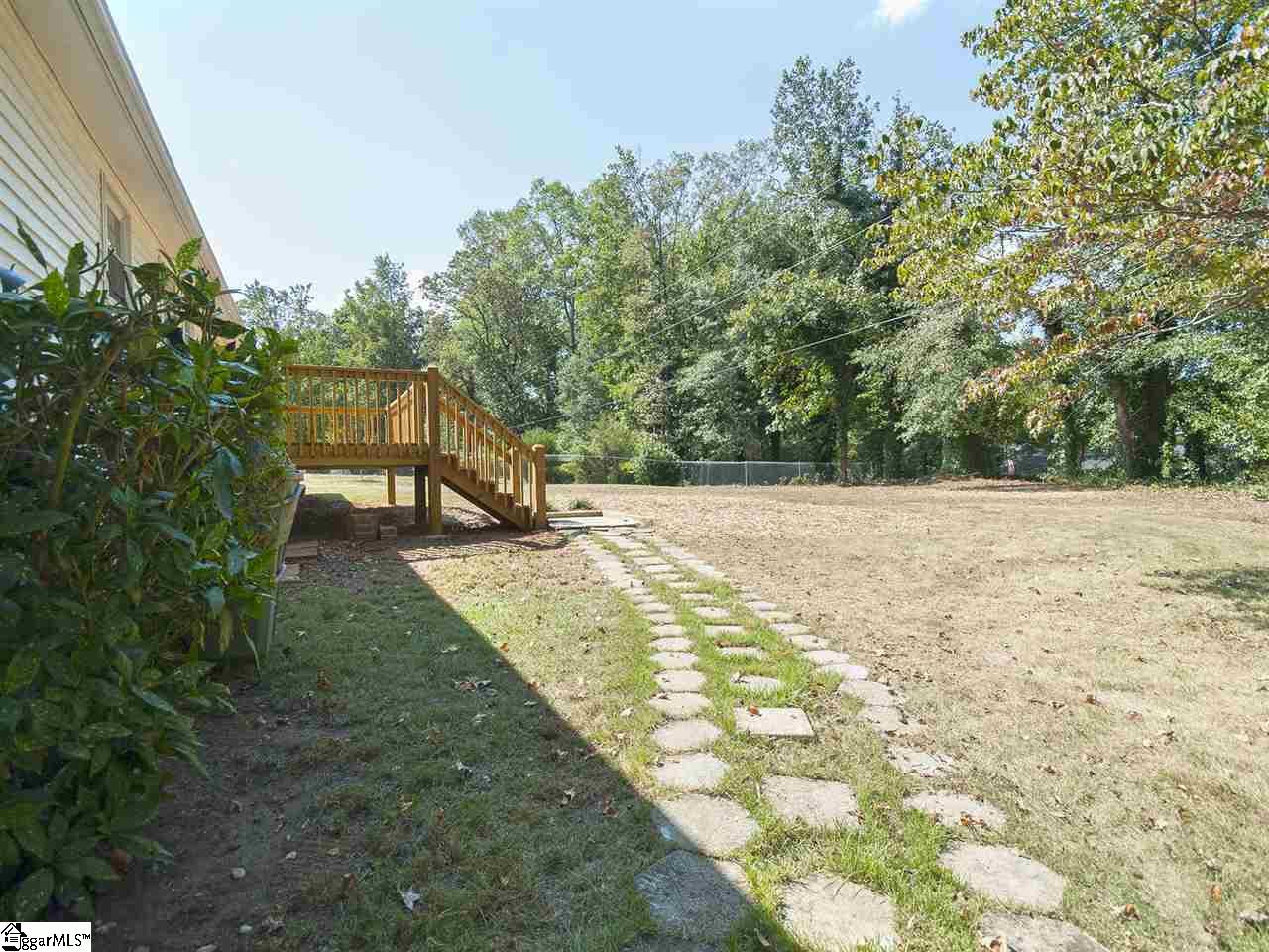 129 Montclair Road Mauldin, SC 29662 - Photo 8 of 36 Gallery Image 8