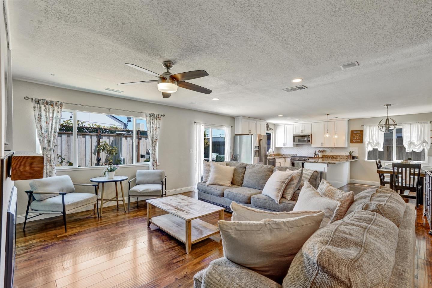 8100 Springdale Court Gilroy, CA 95020 - Photo 11 of 59 Gallery Image 11