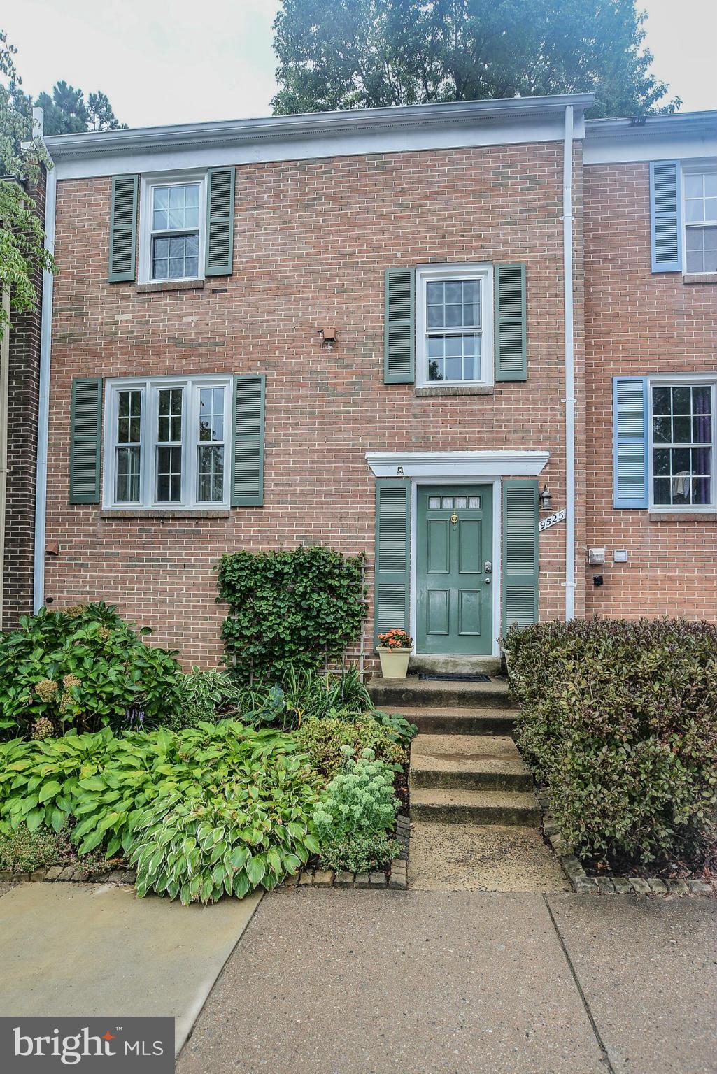9525 Burdett Road Burke, VA 22015 - Photo 1 of 25 Exterior (Front)