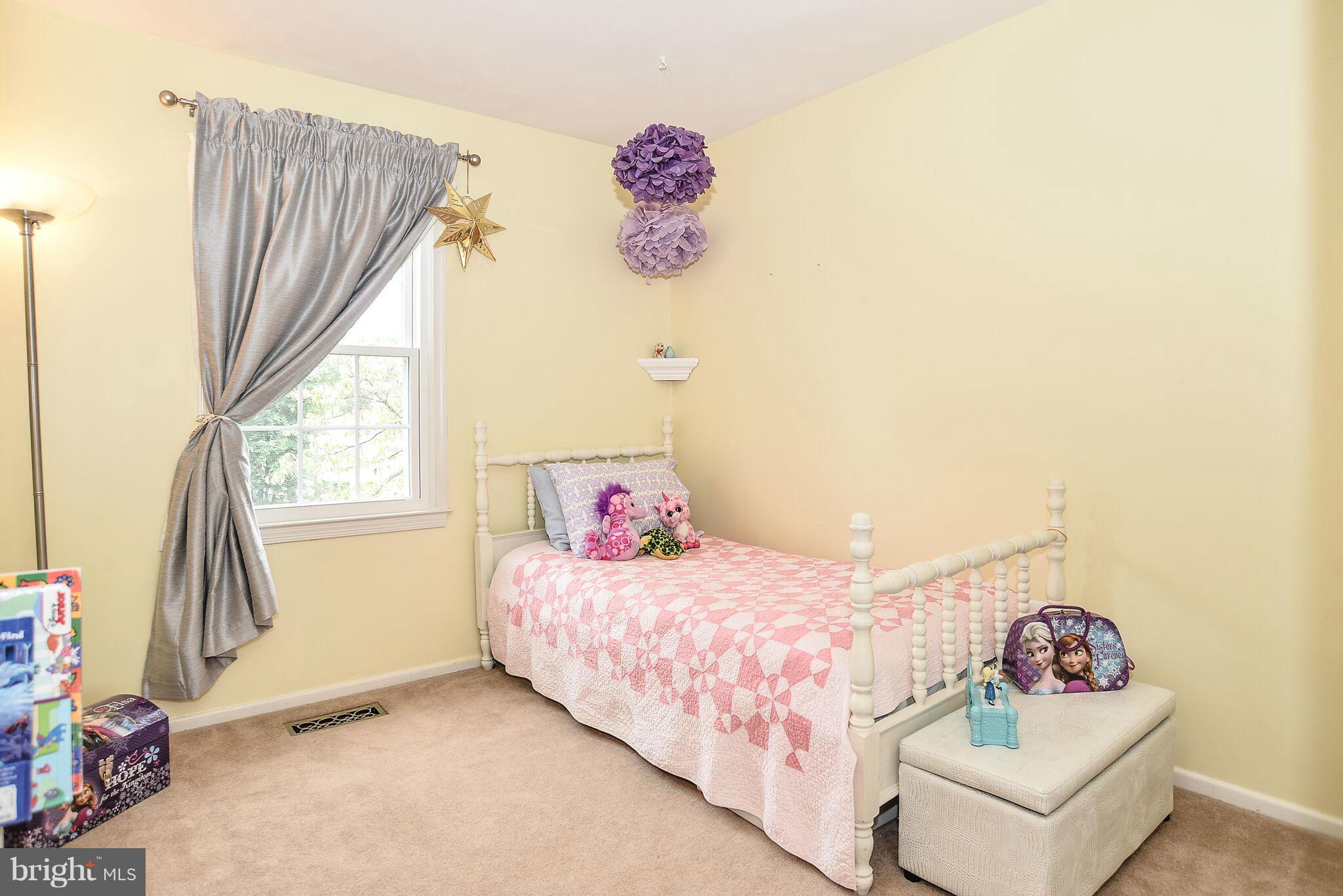 9525 Burdett Road Burke, VA 22015 - Photo 13 of 25 Bedroom #3
