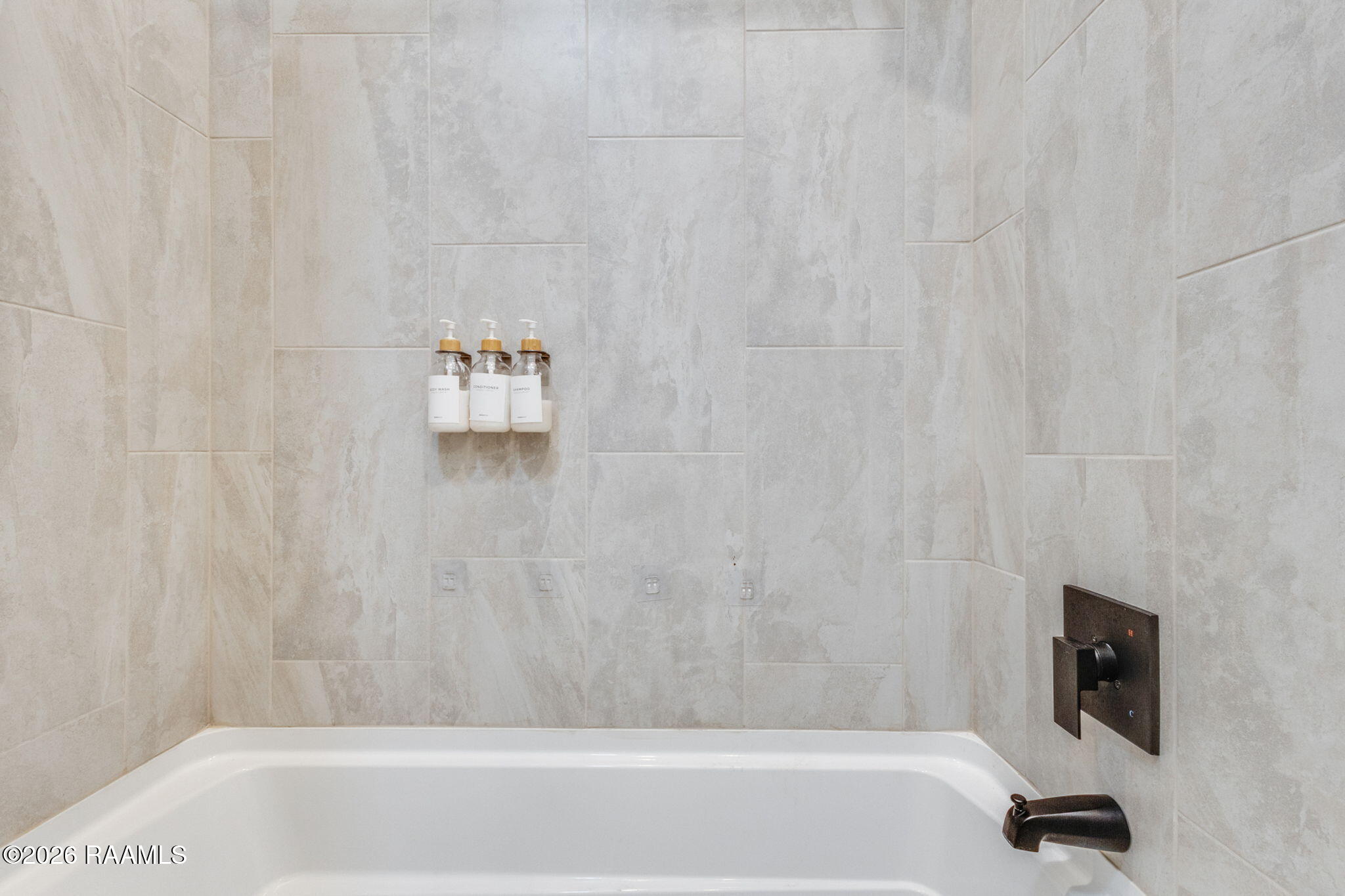 403 Sunshine Rise Drive Broussard, LA 70518 - Photo 22 of 37 19-web-or-mls-403 Sunshine Rise Dr.-18