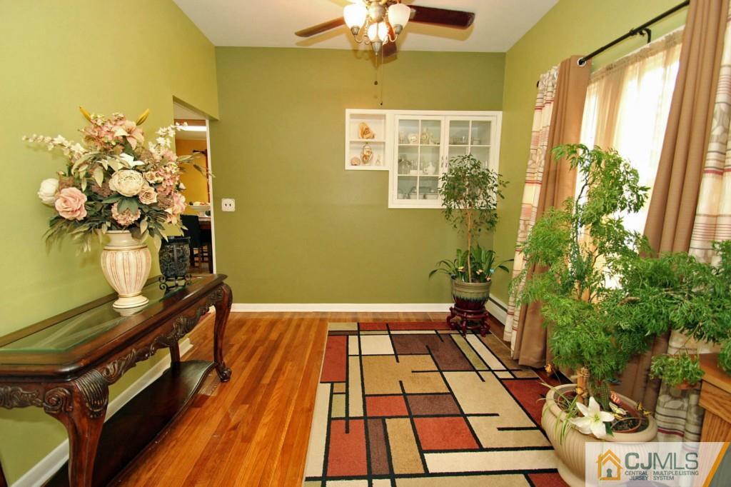 67 Brandywine Road Fords, NJ 08863 - Photo 9 of 25 a view of a livingroom with furniture