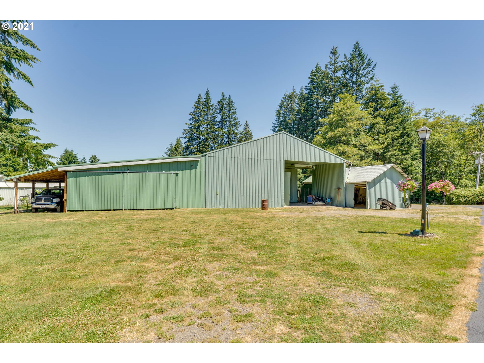 43126 Southeast Music Camp Road Sandy, OR 97055 - Photo 28 of 32 a house with a yard