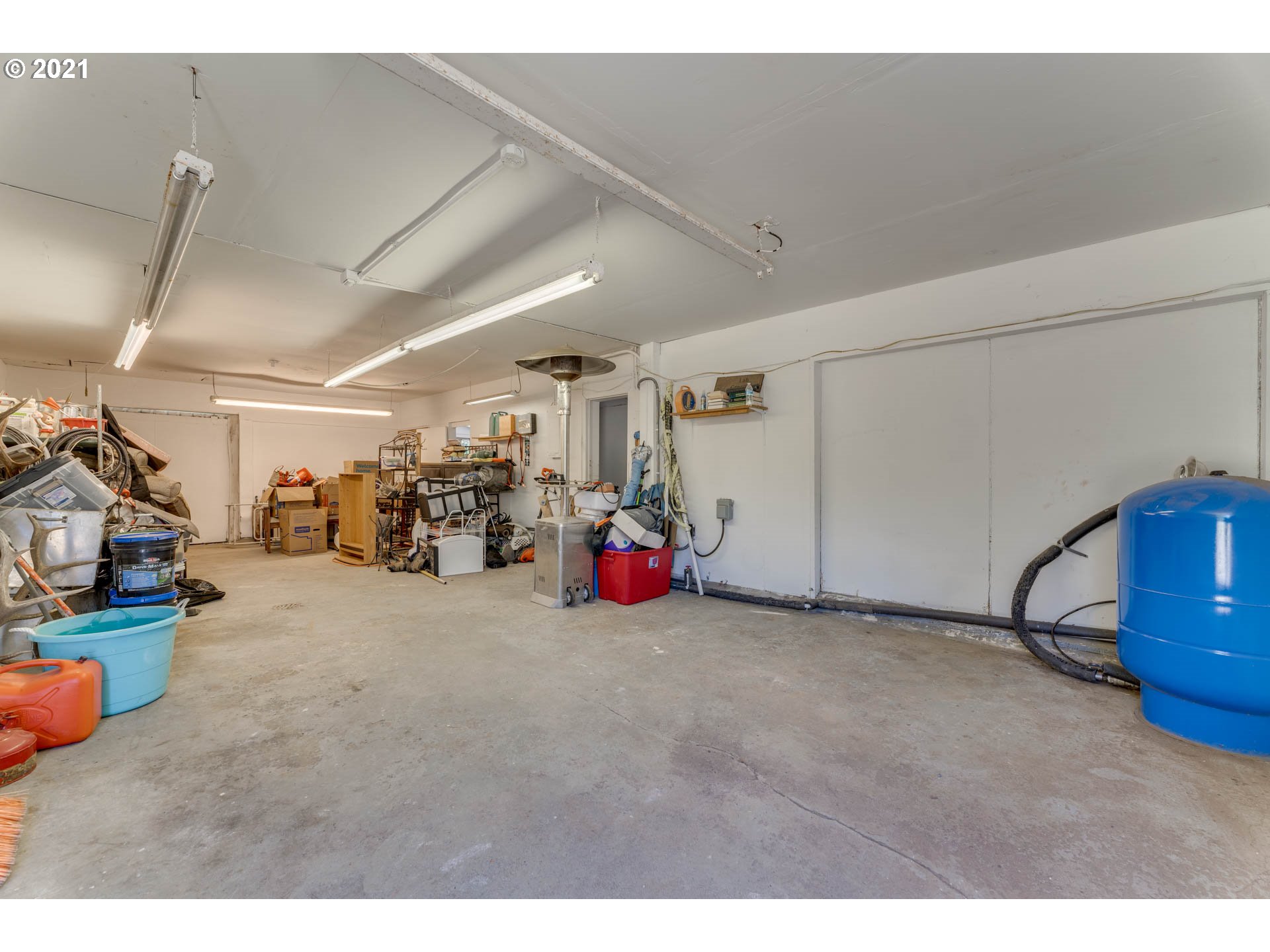 43126 Southeast Music Camp Road Sandy, OR 97055 - Photo 29 of 32 a view of a room with gym equipment