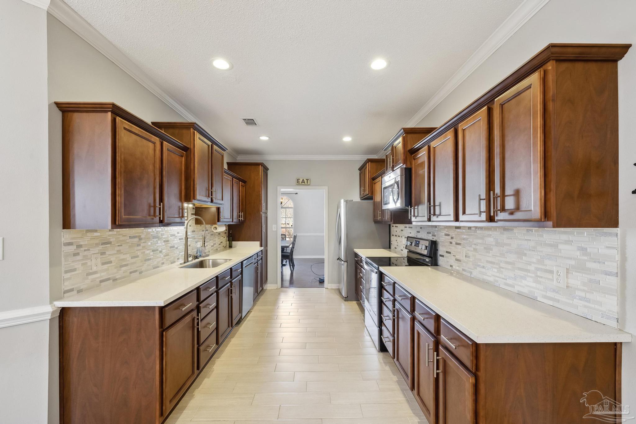 505 Turnberry Road Cantonment, FL 32533 - Photo 12 of 44 Gallery Image 12