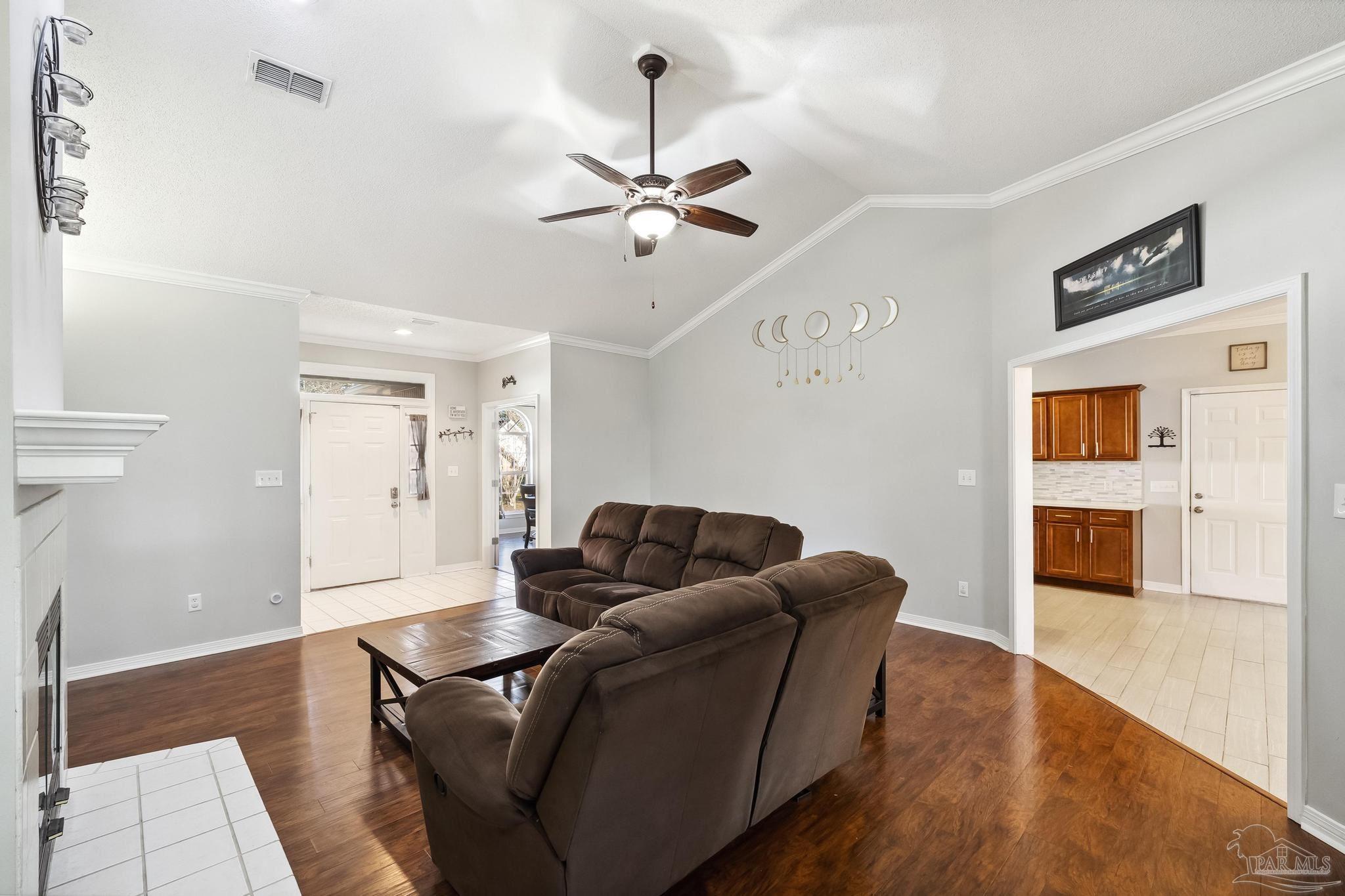 505 Turnberry Road Cantonment, FL 32533 - Photo 6 of 44 Gallery Image 6