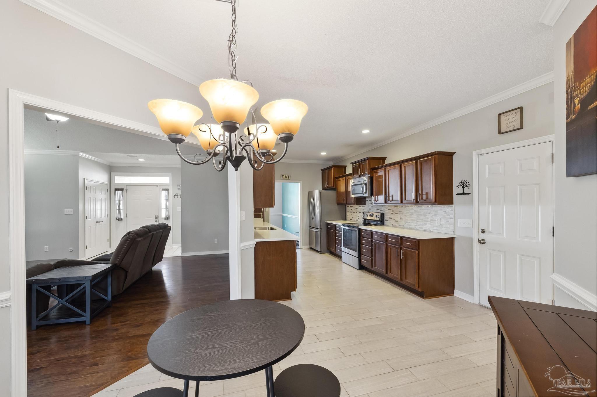 505 Turnberry Road Cantonment, FL 32533 - Photo 10 of 44 Gallery Image 10