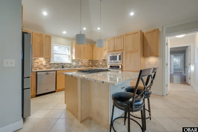 $899,000 | 518 Parkwood Drive, Kill Devil Hills, NC 27948