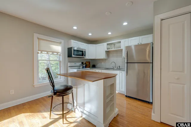 $899,000 | 518 Parkwood Drive, Kill Devil Hills, NC 27948