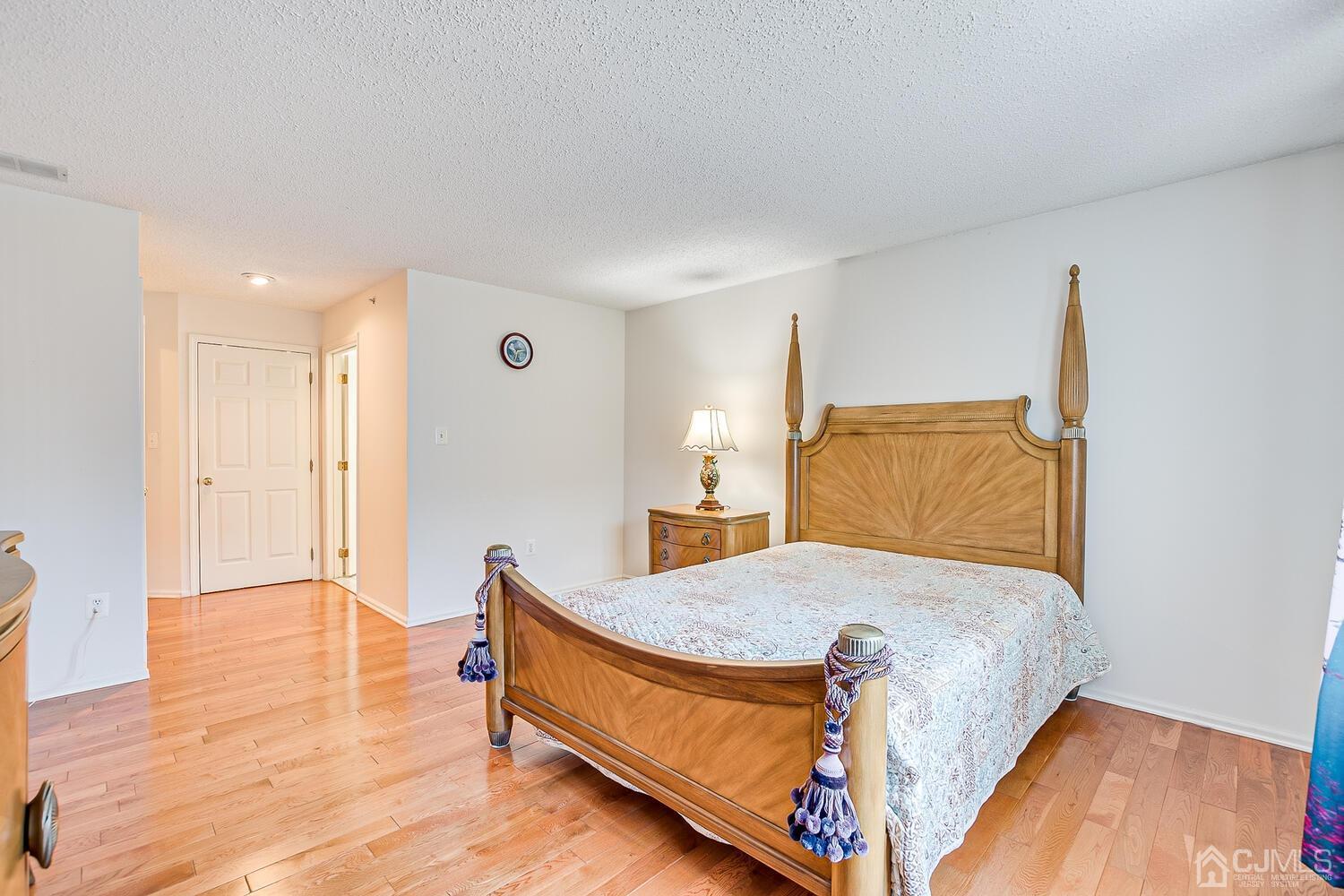178 Prestwick Way Edison, NJ 08820 - Photo 12 of 21 Gallery Image 12