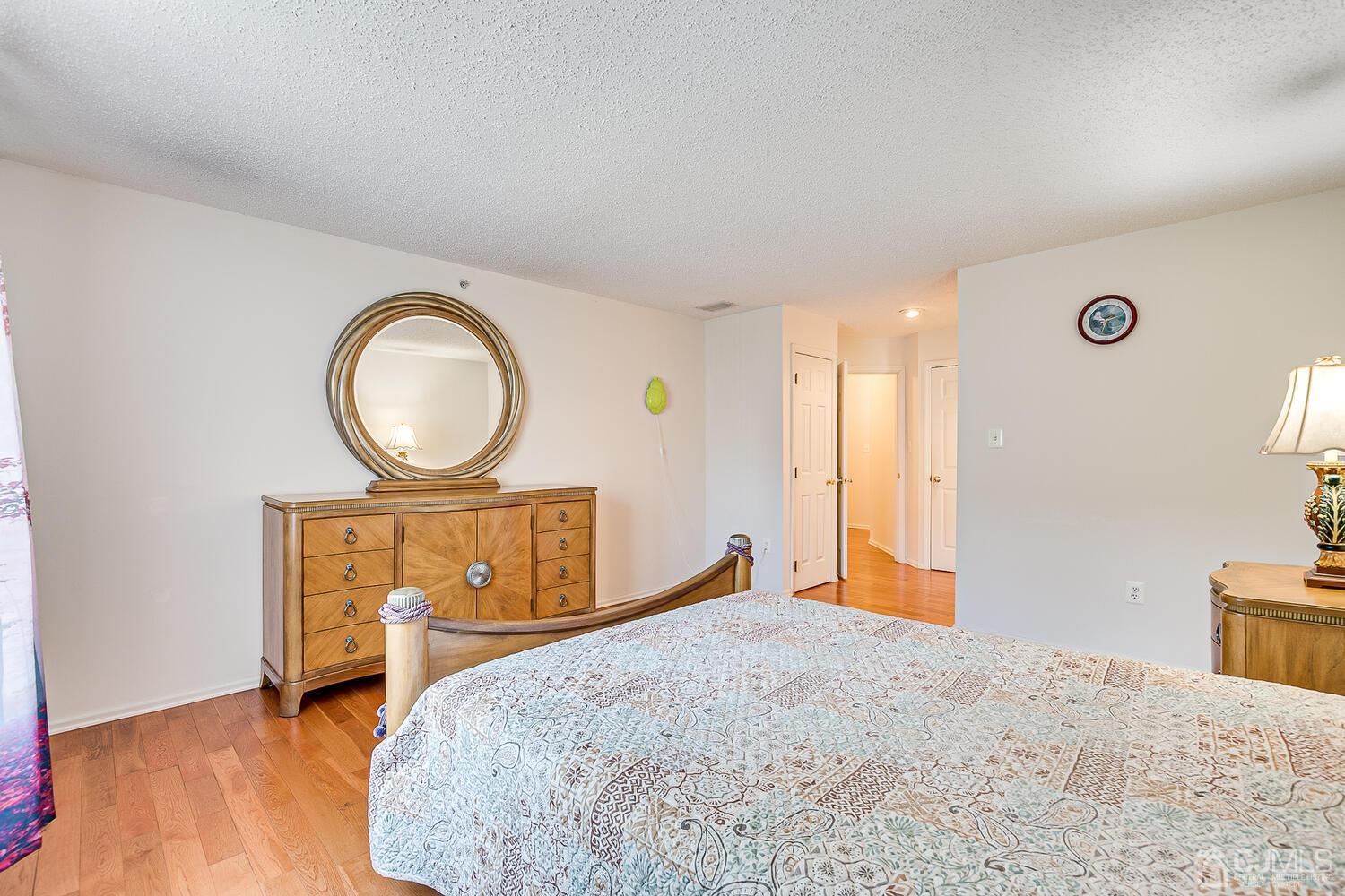 178 Prestwick Way Edison, NJ 08820 - Photo 13 of 21 Gallery Image 13