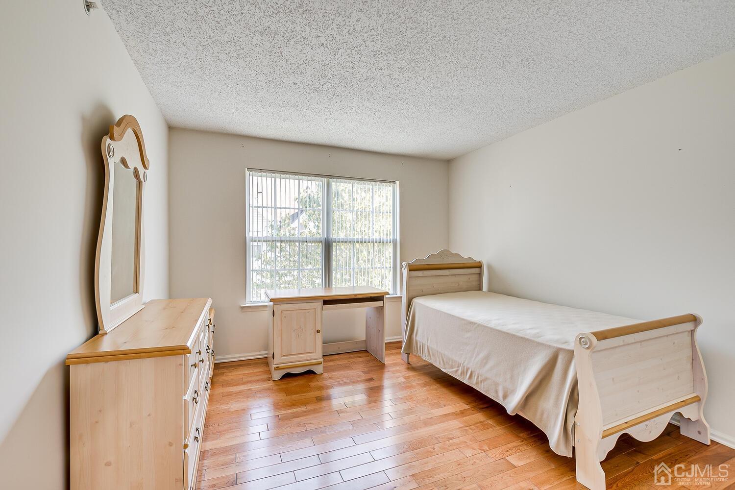 178 Prestwick Way Edison, NJ 08820 - Photo 18 of 21 Gallery Image 18