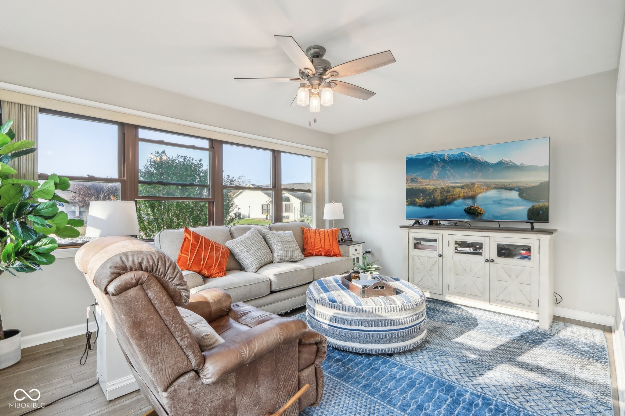 10935 President Circle Indianapolis, IN 46229 - Photo 15 of 29