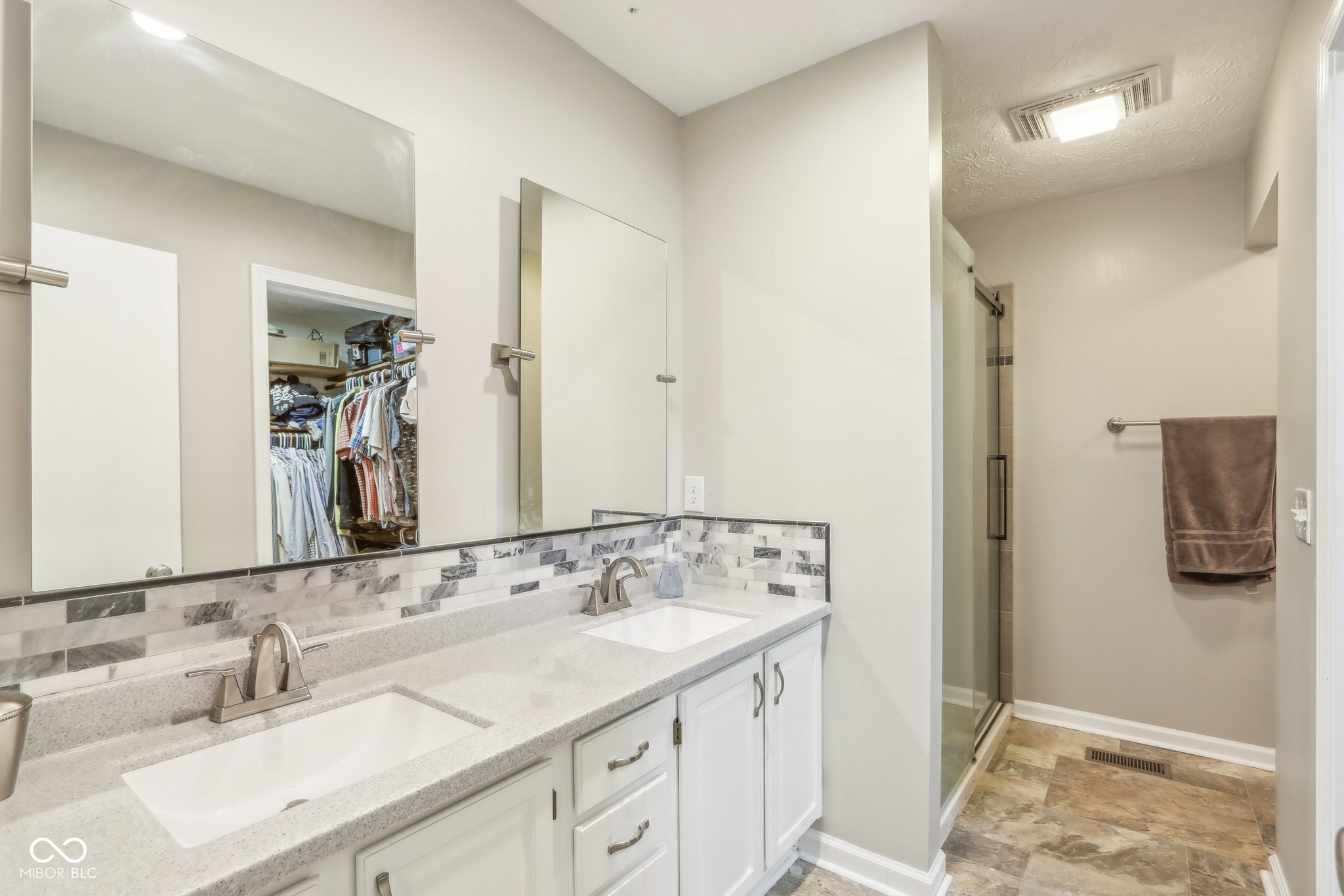 10935 President Circle Indianapolis, IN 46229 - Photo 20 of 29