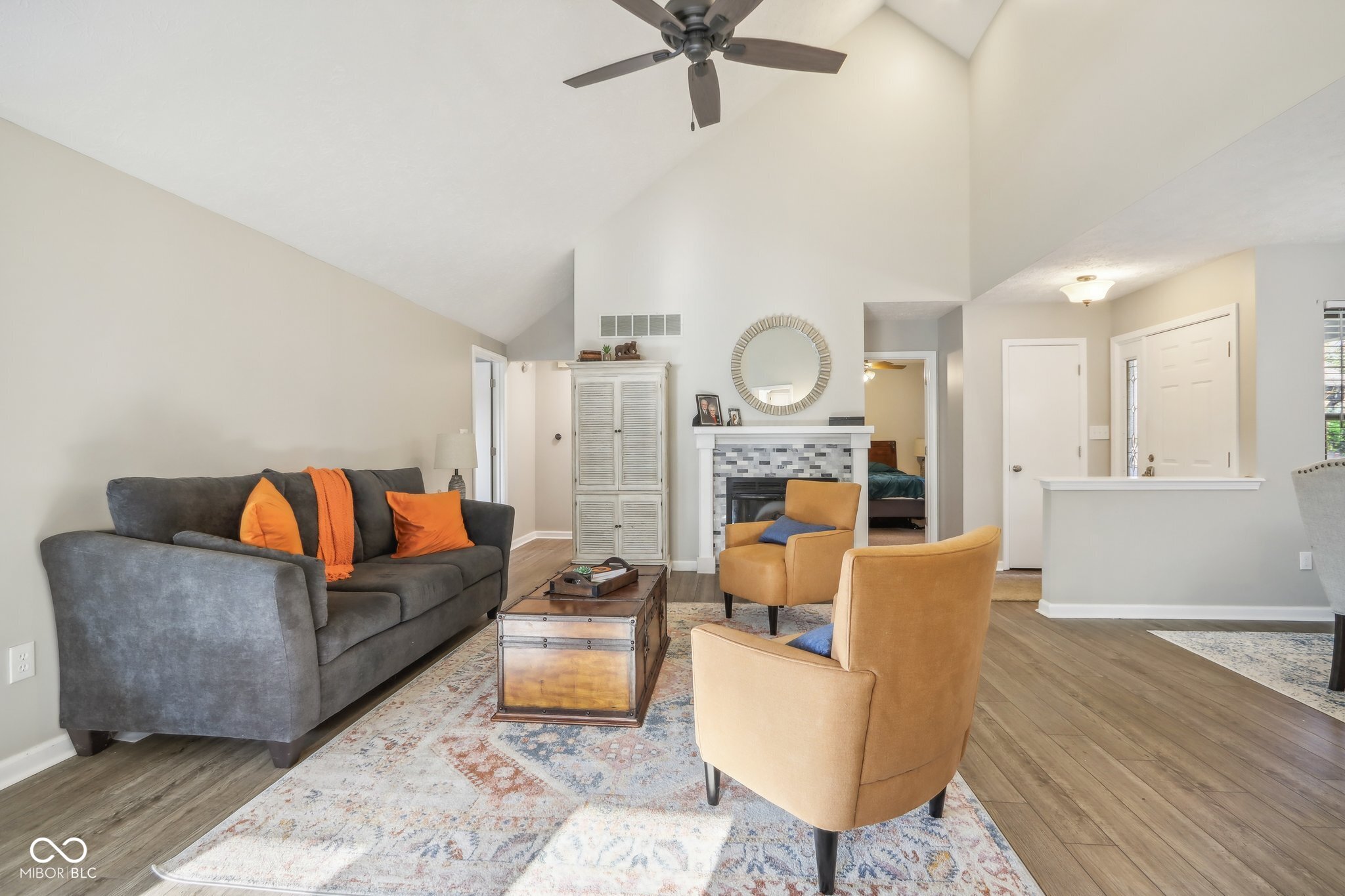 10935 President Circle Indianapolis, IN 46229 - Photo 7 of 29