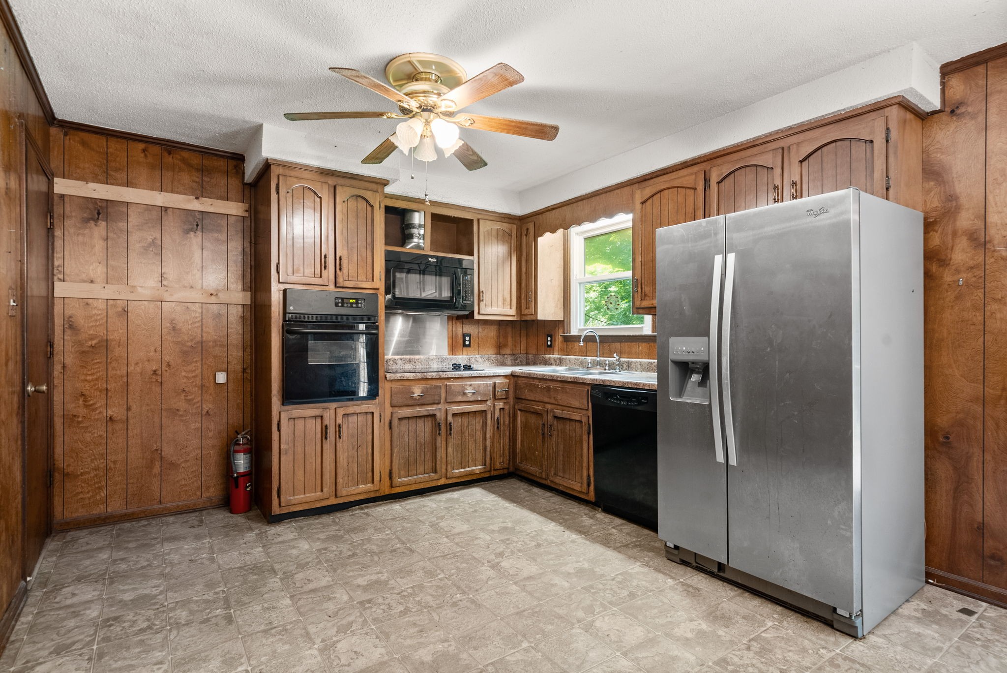 1852 Mimi Road Clarksville, TN 37040 - Photo 11 of 39 Gallery Image 11
