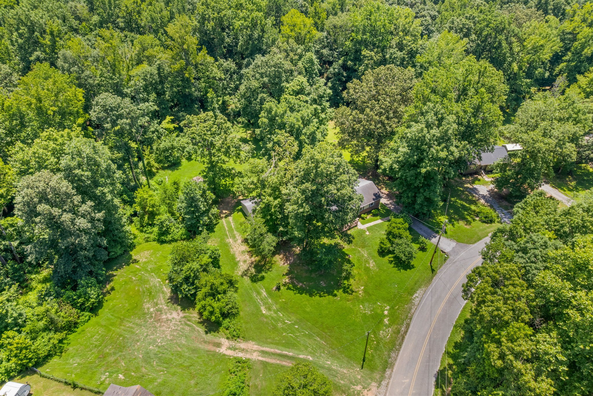 1852 Mimi Road Clarksville, TN 37040 - Photo 35 of 39 Gallery Image 35