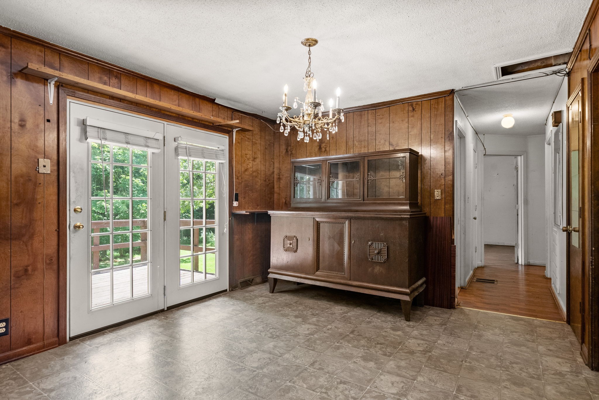 1852 Mimi Road Clarksville, TN 37040 - Photo 9 of 39 Gallery Image 9