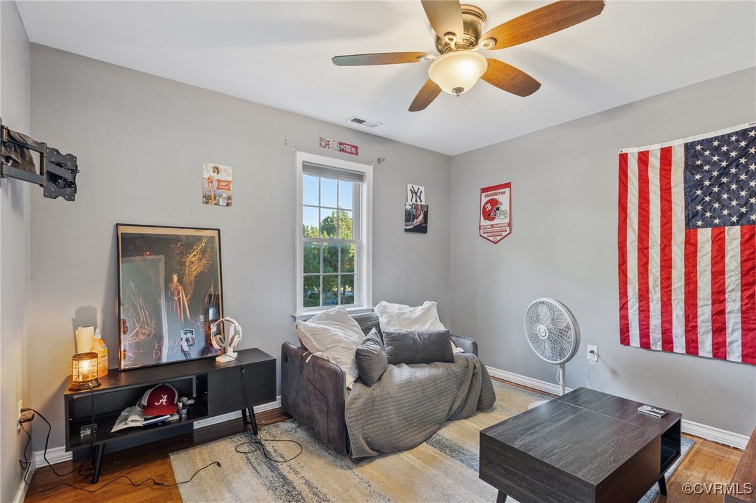 4212 Stigall Drive Chesterfield, VA 23112 - Photo 22 of 35 a living room with furniture and a window