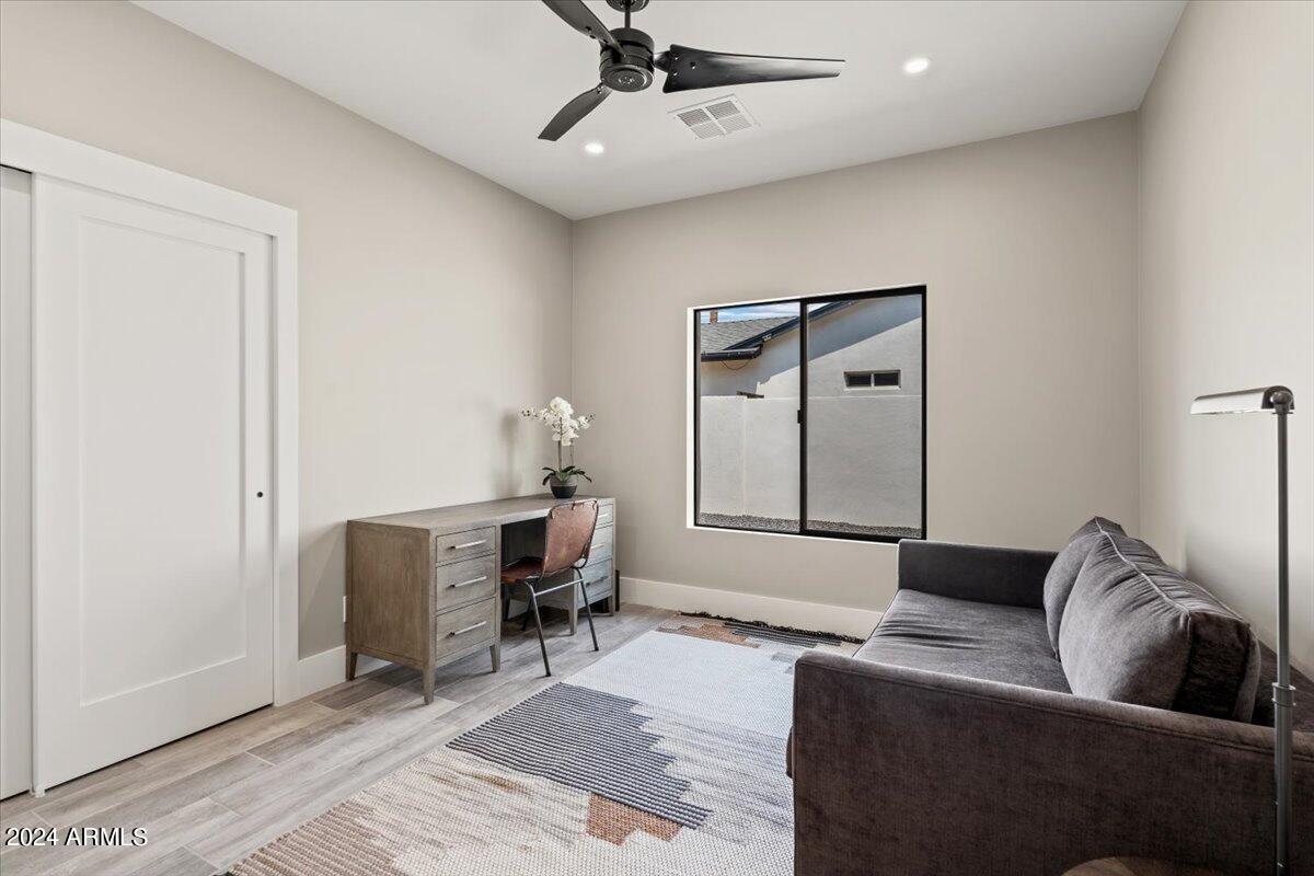 4137 East Earll Drive Phoenix, AZ 85018 - Photo 41 of 54 55-Bedroom