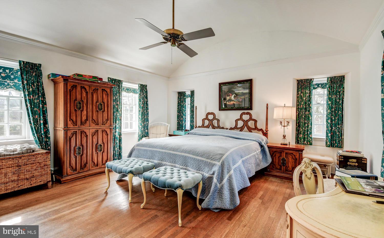 119 St Dunstans Road Baltimore, MD 21212 - Photo 27 of 38