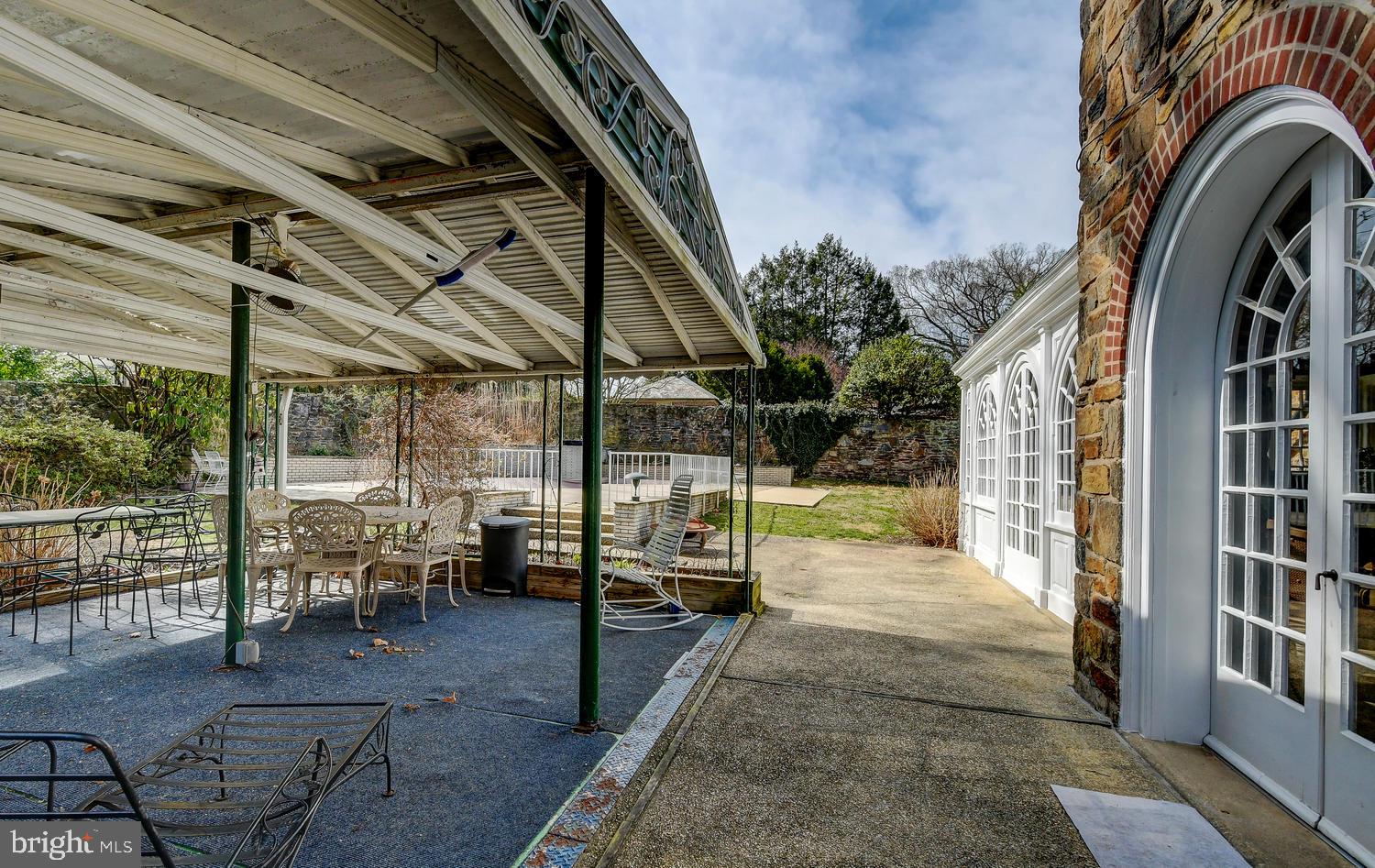 119 St Dunstans Road Baltimore, MD 21212 - Photo 35 of 38