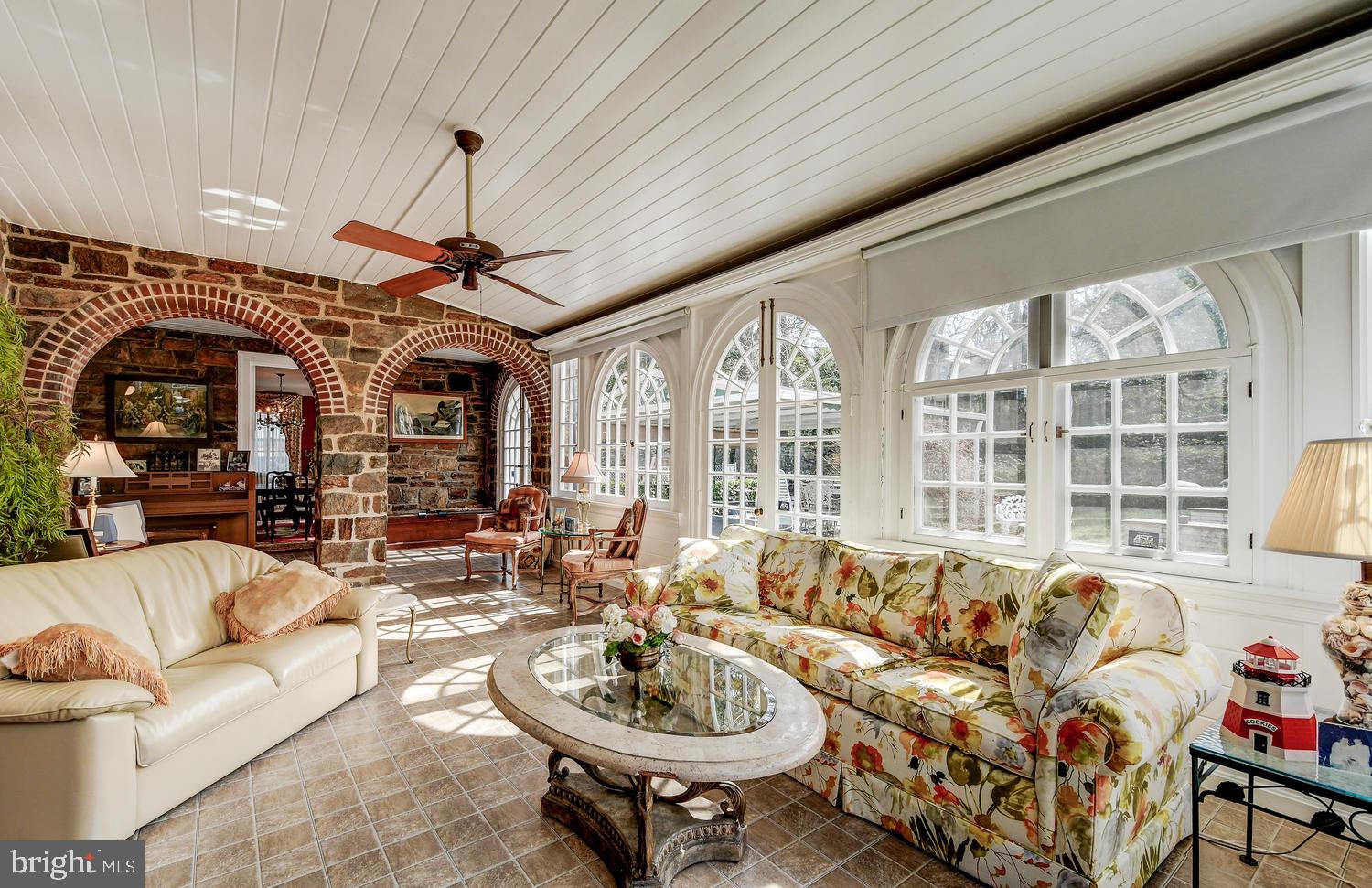 119 St Dunstans Road Baltimore, MD 21212 - Photo 10 of 38