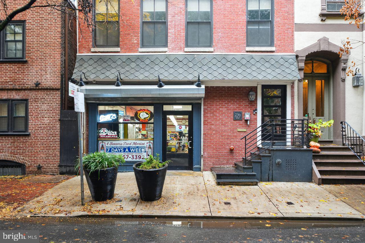 236 South 21st Street, Unit CD Philadelphia, PA 19103 - Photo 2 of 27 a front view of a house