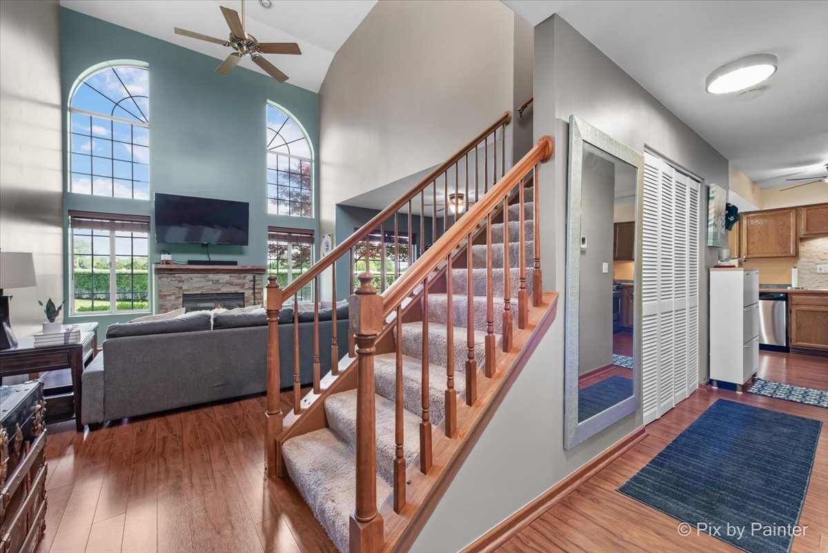 1223 Dunamon Drive Bartlett, IL 60103 - Photo 3 of 36