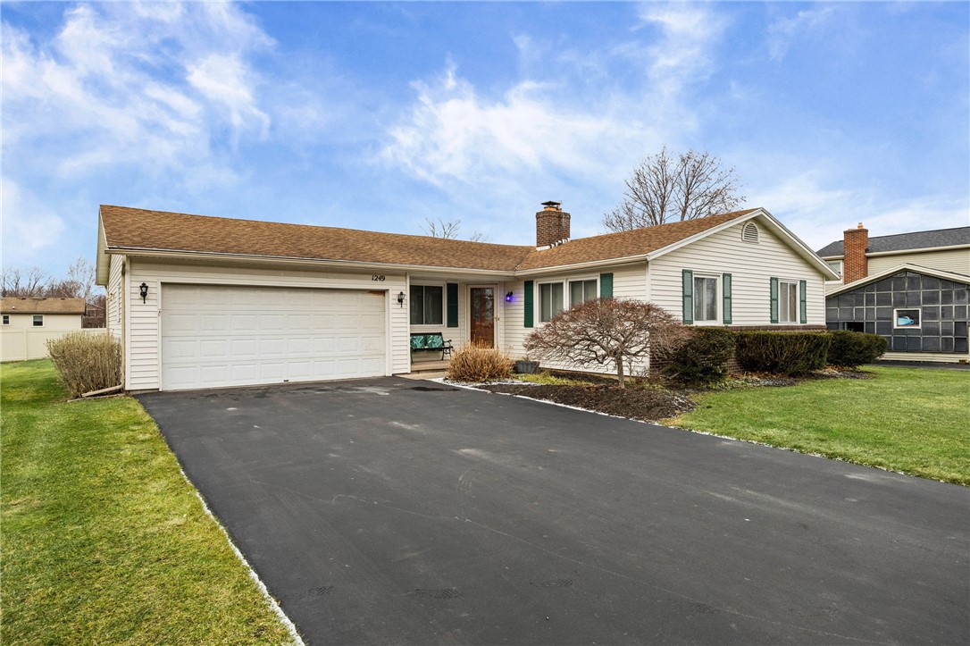 1249 Flynn Road Greece, NY 14612 - Photo 2 of 49