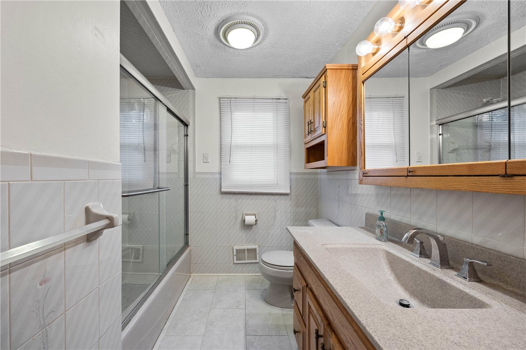 1249 Flynn Road Greece, NY 14612 - Photo 32 of 49