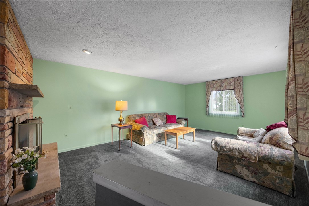 1249 Flynn Road Greece, NY 14612 - Photo 7 of 49