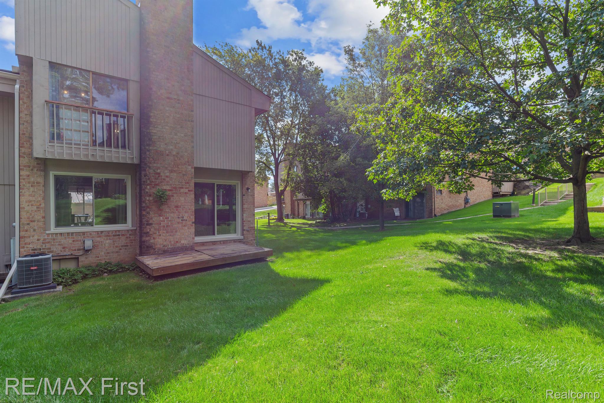 798 Oak Brook Ridge Drive Rochester, MI 48307 - Photo 5 of 29