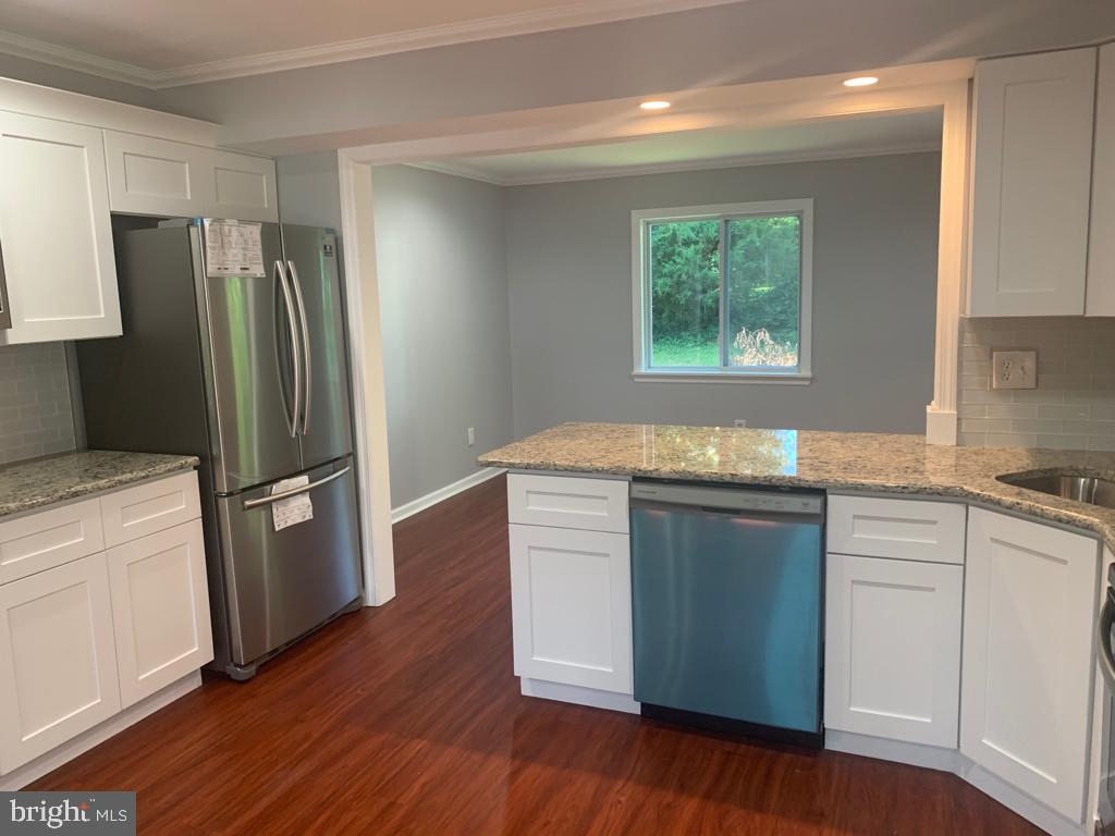 322 Kossuth Street Riverside, NJ 08075 - Photo 10 of 28