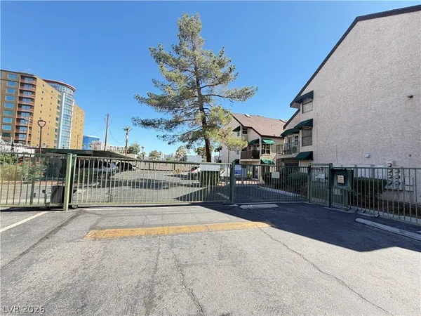 $1,099 | 510 Elm Drive, Unit 102, Las Vegas, NV 89169