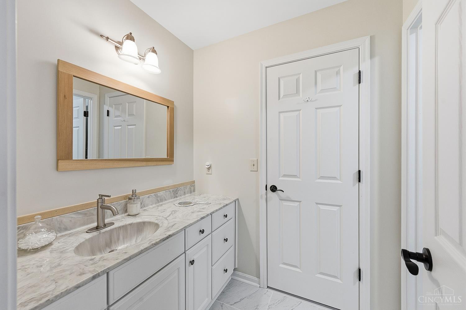 242 Riva Ridge Court Loveland, OH 45140 - Photo 27 of 38 Gallery Image 27