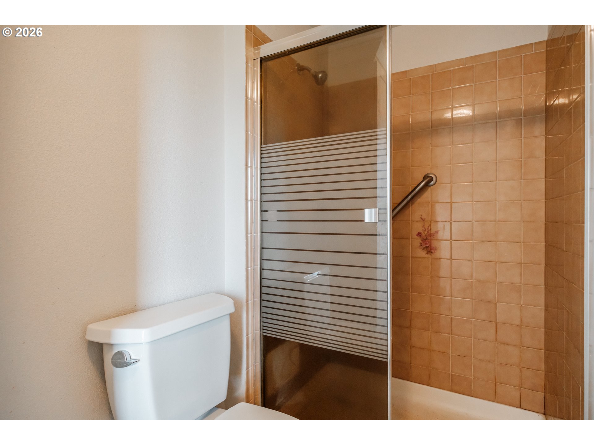 10471 Wagon Road Northeast Mount Angel, OR 97362 - Photo 26 of 48 a bathroom with a toilet and a shower