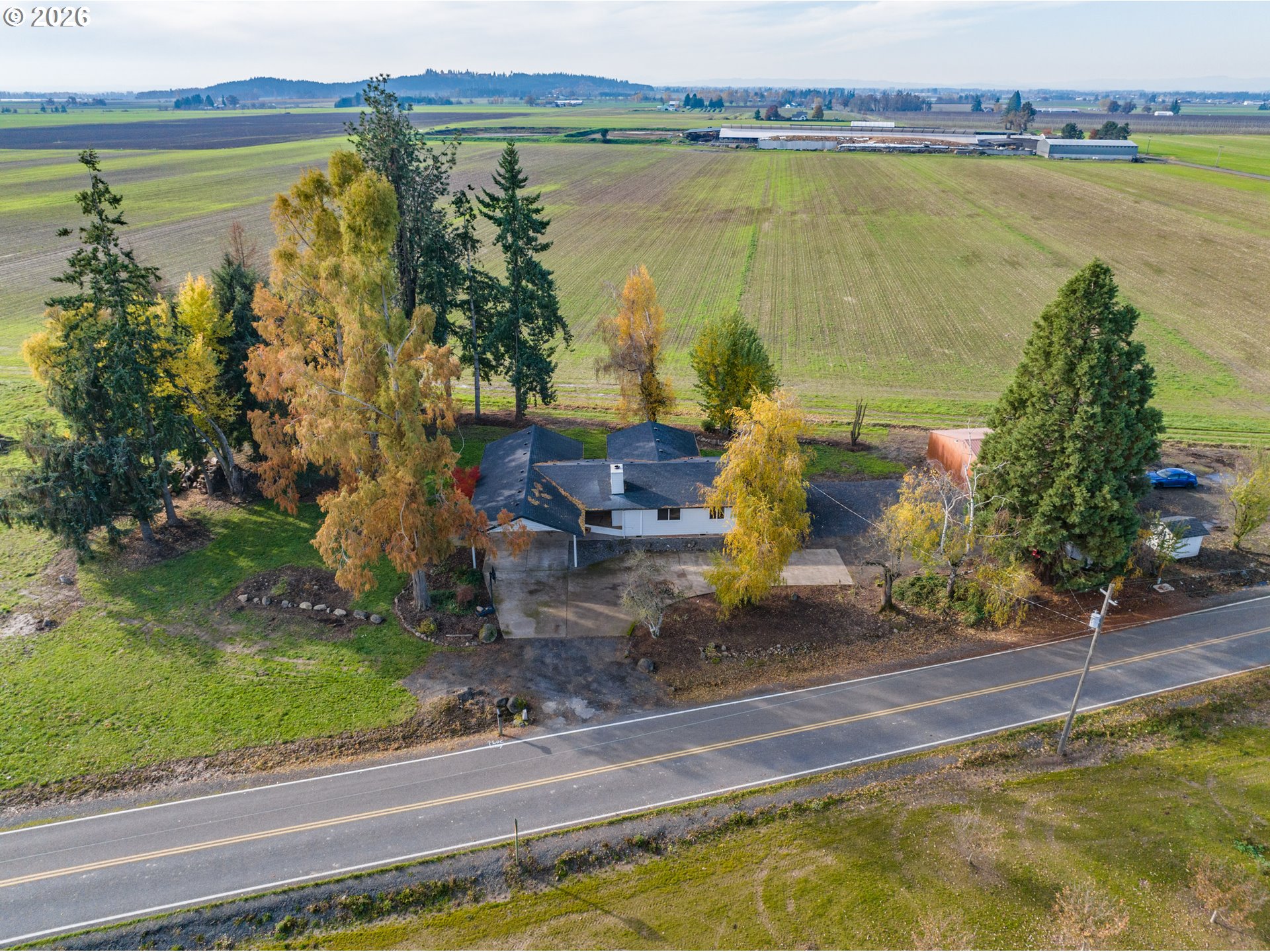 10471 Wagon Road Northeast Mount Angel, OR 97362 - Photo 42 of 48 a view of a lake with a house