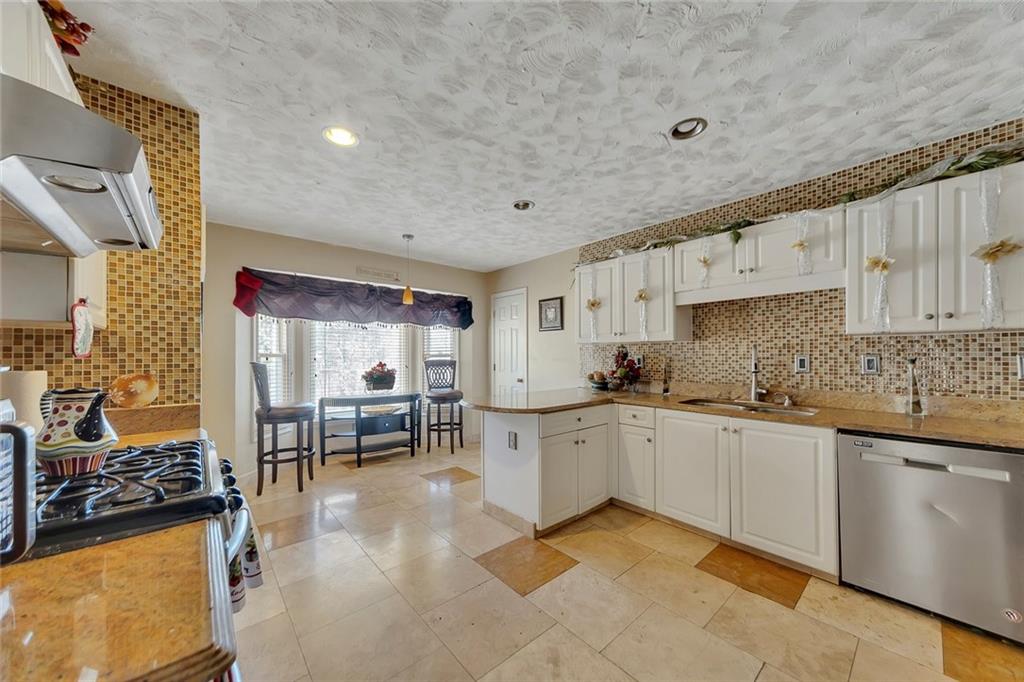 6401 Fox Run Winston, GA 30187 - Photo 15 of 48 a kitchen with counter space cabinets and appliances