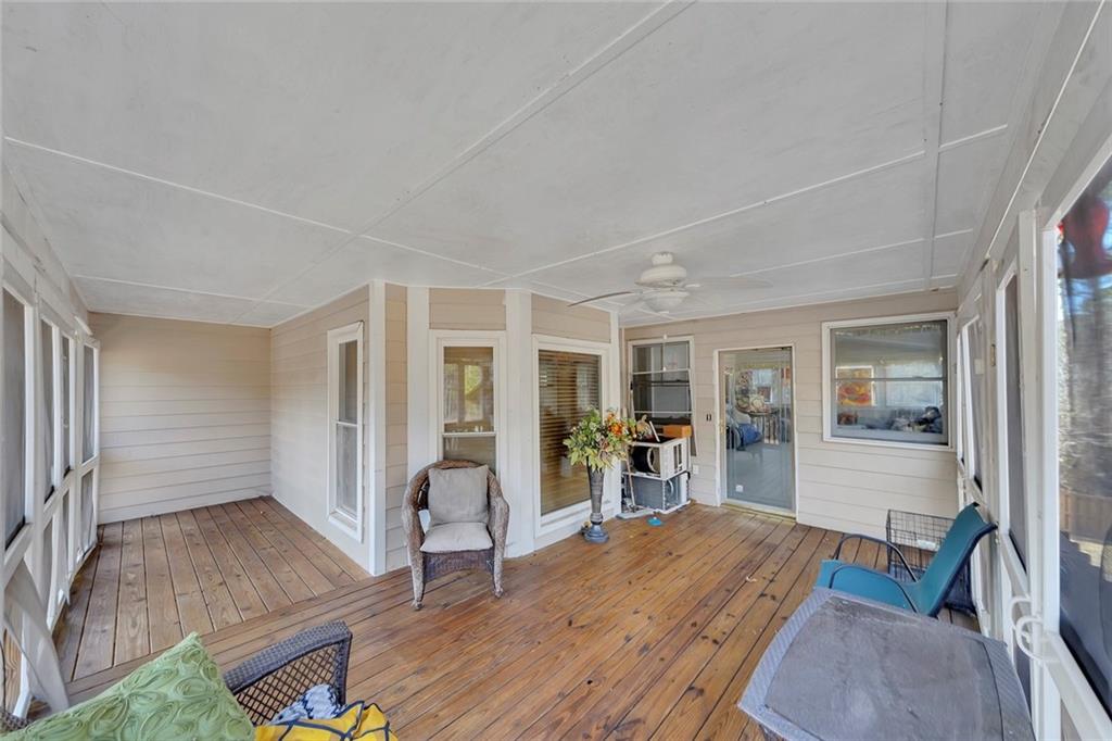 6401 Fox Run Winston, GA 30187 - Photo 39 of 48 a living room with furniture and a table