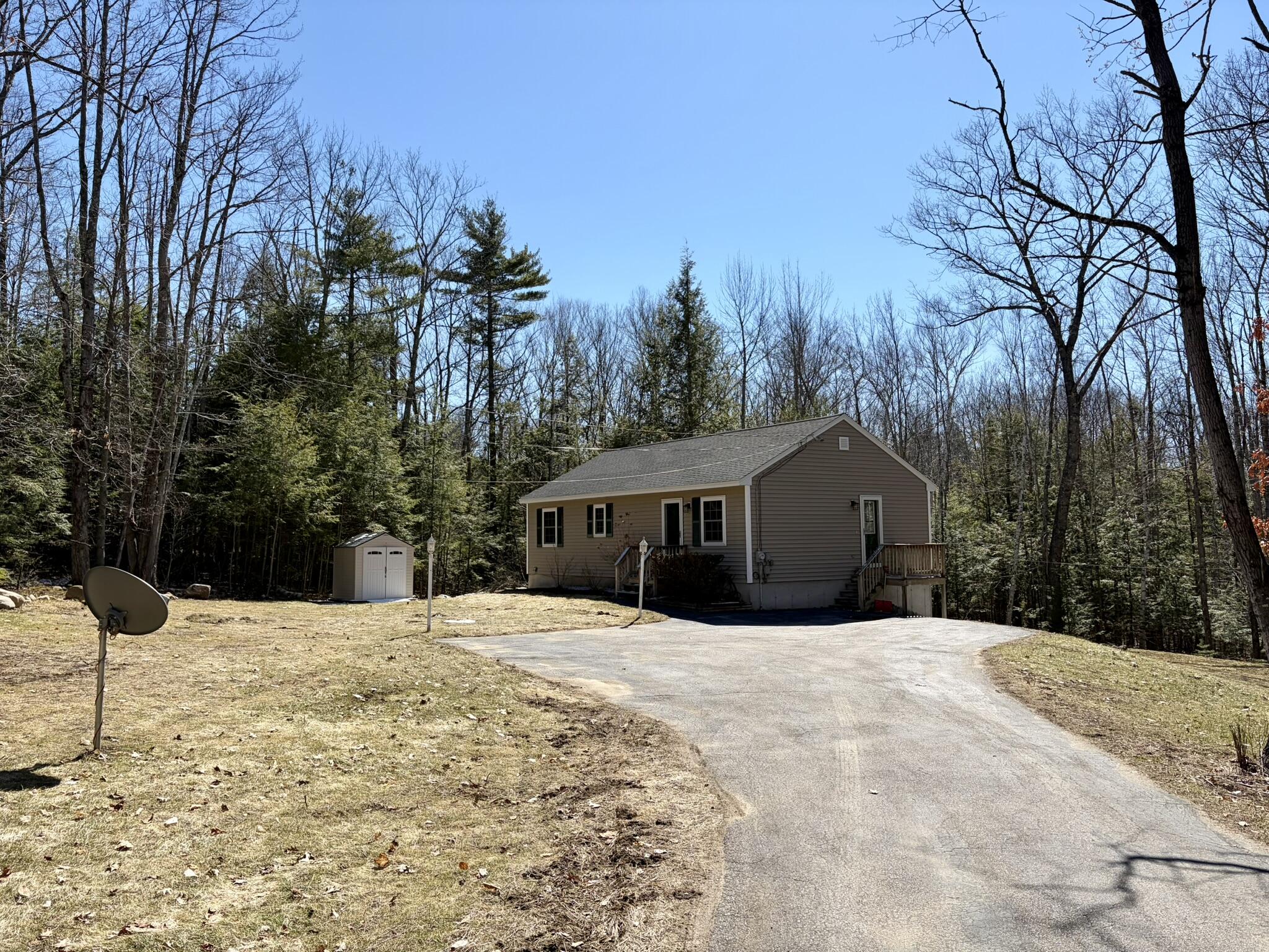 277 River Road Standish, ME 04084 - Photo 2 of 55 IMG_3165