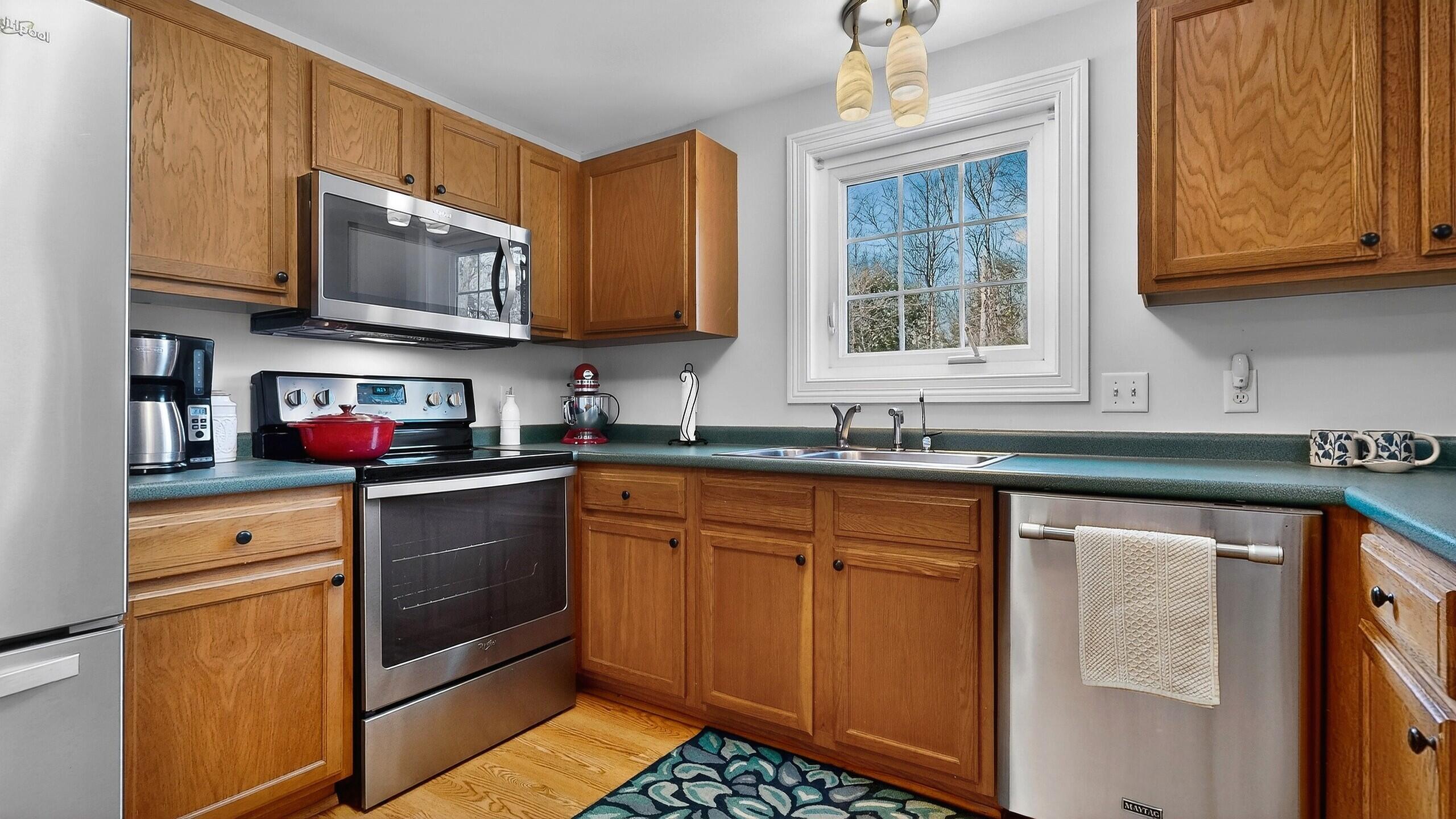 277 River Road Standish, ME 04084 - Photo 21 of 55 277 River Road Standish ME (36)