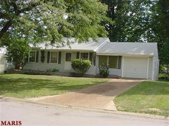 240 Midlothian Road St. Louis, MO 63137 - Photo 1 of 1