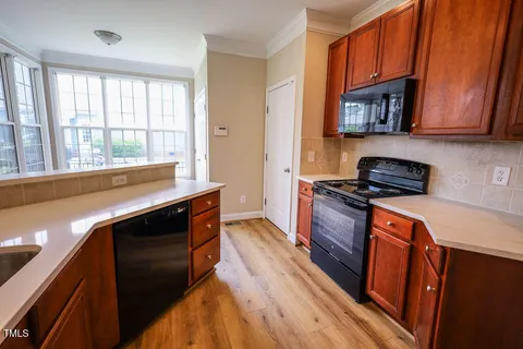 $284,900 | 10 London Way, Spring Lake, NC 28390